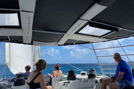 Review img # 18 of the yacht LE REVE L620 ESSENCE