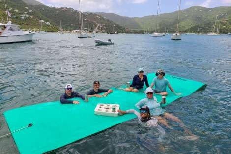 Review img # 139 of the yacht LIQUID ZEN