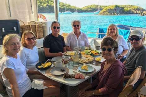 Review img # 111 of the yacht LIQUID ZEN