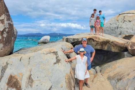 Review img # 32 of the yacht LIQUID ZEN