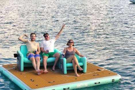 Review img # 2 of the yacht LIQUID ZEN