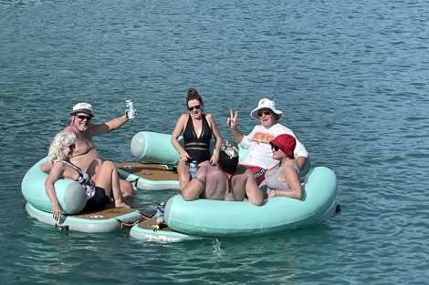 Review img # 115 of the yacht MAKIN MEMORIES