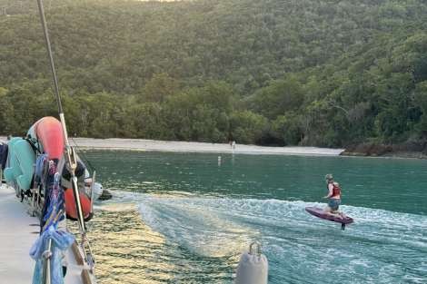 Review img # 120 of the yacht MAKIN MEMORIES