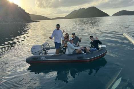 Review img # 121 of the yacht MAKIN MEMORIES