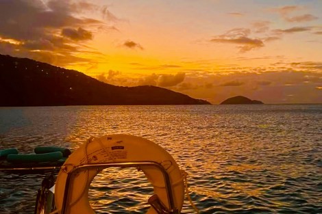 Review img # 104 of the yacht MAKIN MEMORIES