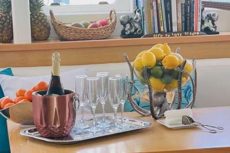 Review img # 108 of the yacht MAKIN MEMORIES