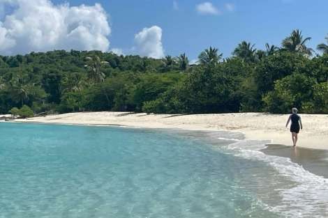 Review img # 68 of the yacht MAKIN MEMORIES