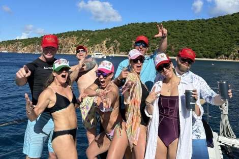 Review img # 41 of the yacht MARE BLU