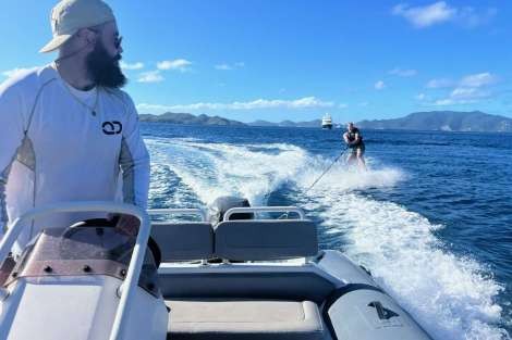 Review img # 37 of the yacht MARE BLU