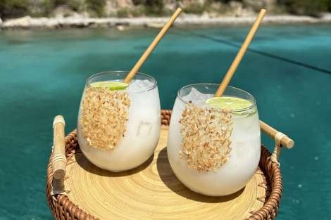 Review img # 21 of the yacht MARE BLU