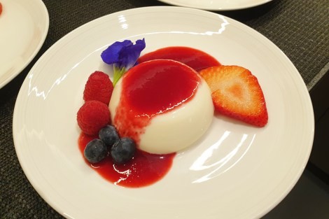 Review img # 30 of the yacht MARIAH PRINCESS III