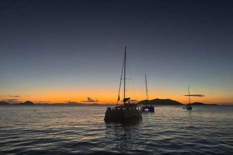 Review img # 7 of the yacht Morning Star