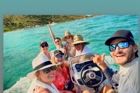 Review img # 142 of the yacht MUCHO GUSTO