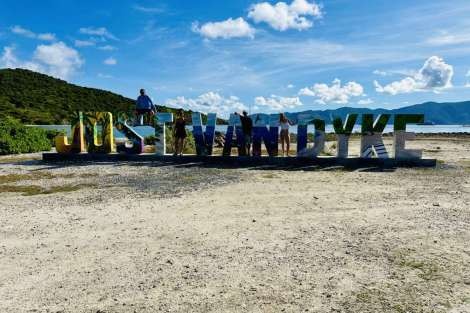 Review img # 45 of the yacht MUCHO GUSTO