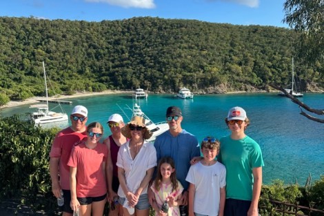 Review img # 34 of the yacht MUCHO GUSTO