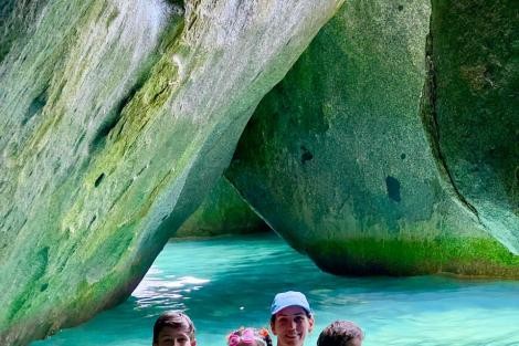 Review img # 36 of the yacht NO INHERITANCE