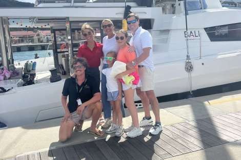 Review img # 22 of the yacht NO INHERITANCE