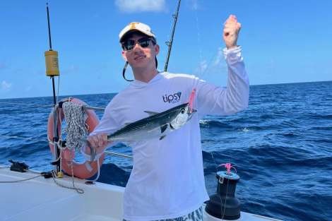 Review img # 34 of the yacht NO INHERITANCE