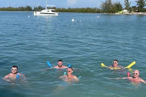 Review img # 10 of the yacht NO INHERITANCE