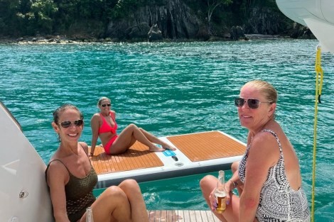 Review img # 2 of the yacht ON A WHIM III