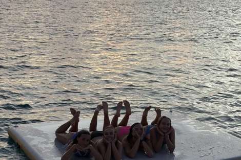 Review img # 1 of the yacht PERMABEAR