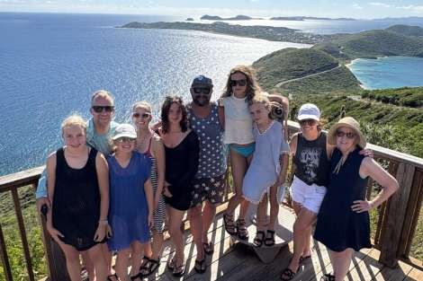 Review img # 2 of the yacht PERMABEAR