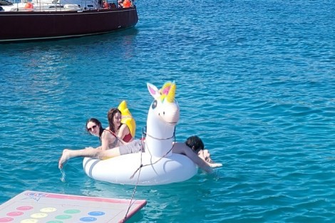 Review img # 90 of the yacht RAPSCALLION