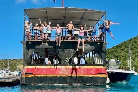 Review img # 56 of the yacht RAPSCALLION