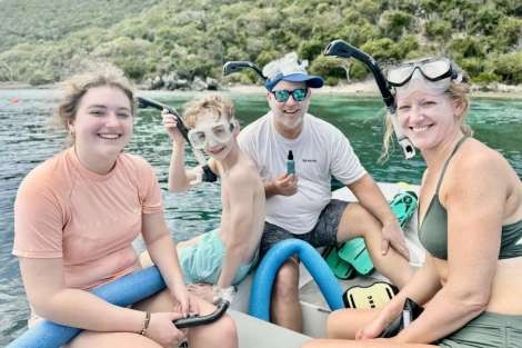 Review img # 36 of the yacht RAPSCALLION