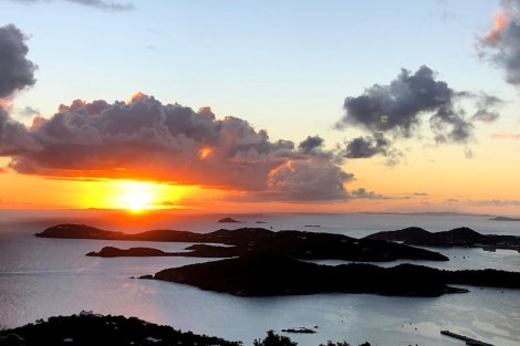 Review img # 10 of the yacht REMEDY