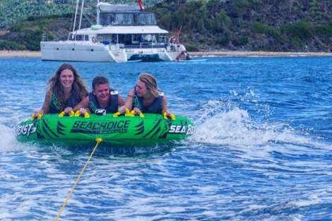 Review img # 21 of the yacht SAIL AWAY