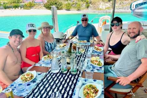 Review img # 54 of the yacht SANDY CINCO