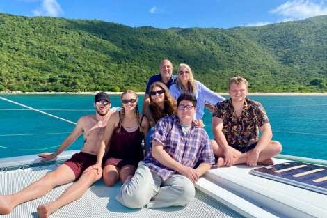 Review img # 37 of the yacht SANDY CINCO