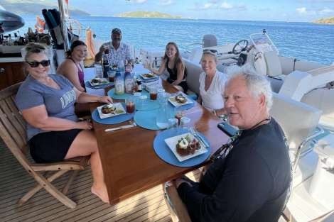 Review img # 18 of the yacht SANDY CINCO