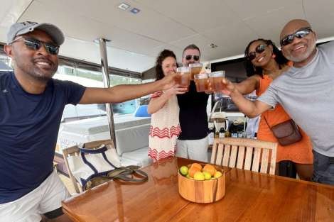 Review img # 1 of the yacht SANDY CINCO