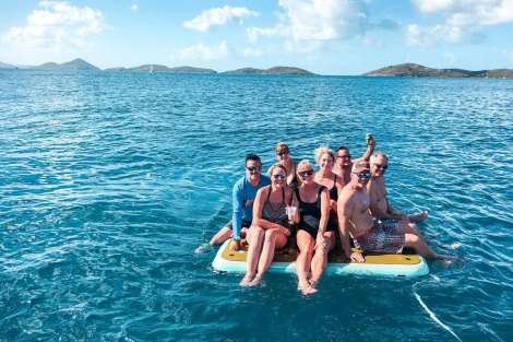 Review img # 124 of the yacht SCUBA DOO