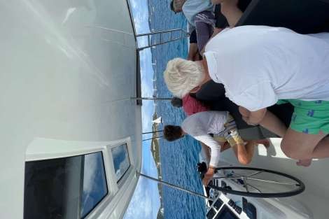 Review img # 91 of the yacht SCUBA DOO