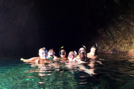 Review img # 76 of the yacht SCUBA DOO