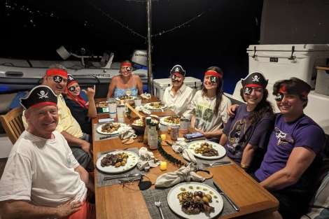 Review img # 50 of the yacht SCUBA DOO