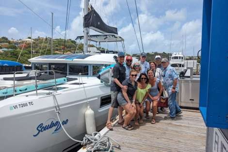 Review img # 45 of the yacht SCUBA DOO