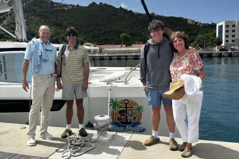 Review img # 21 of the yacht SOGGY DOGGY