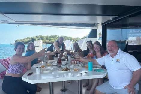 Review img # 11 of the yacht SOGGY DOGGY