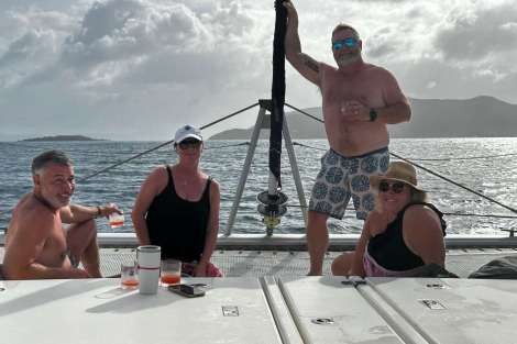 Review img # 16 of the yacht SOGGY DOGGY