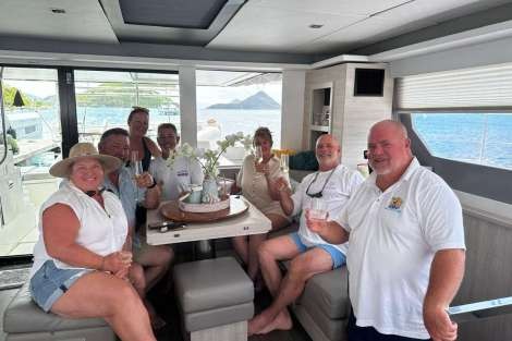 Review img # 17 of the yacht SOGGY DOGGY