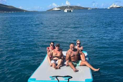 Review img # 4 of the yacht SOGGY DOGGY