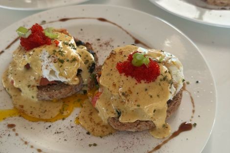 Review img # 1 of the yacht SOME KIND OF WONDERFUL