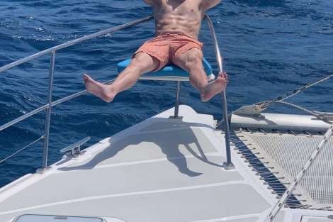 Review img # 105 of the yacht SUN GODDESS