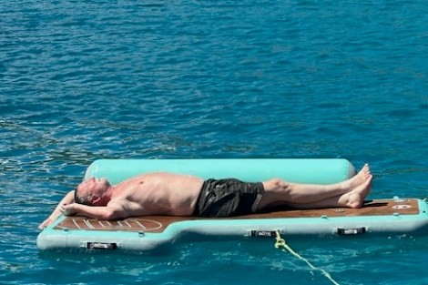 Review img # 33 of the yacht SUN GODDESS