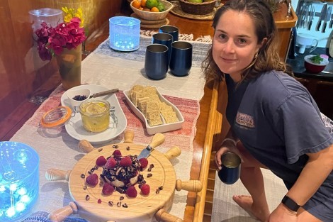 Review img # 35 of the yacht TAHINA