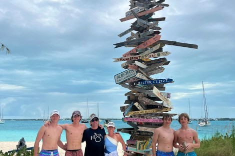 Review img # 29 of the yacht TAHINA